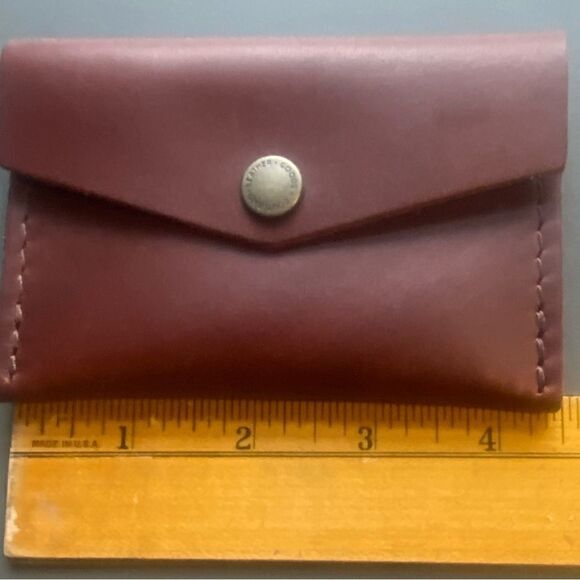 Portland Leather ENVELOPE CONVERTIBLE CROSSBODY and matching mini envelope walle - Picture 6 of 11